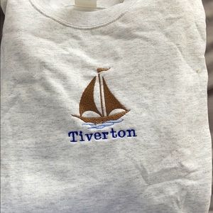 gray-white tiverton sailboat embroidered crewneck